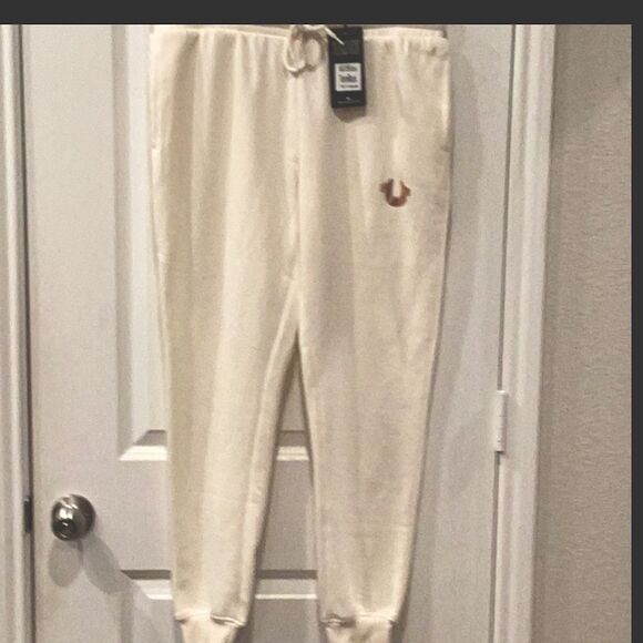 True Religion Arch Collegiate Boyfriend Horseshoe Logo Joggers - Picture 7 of 10